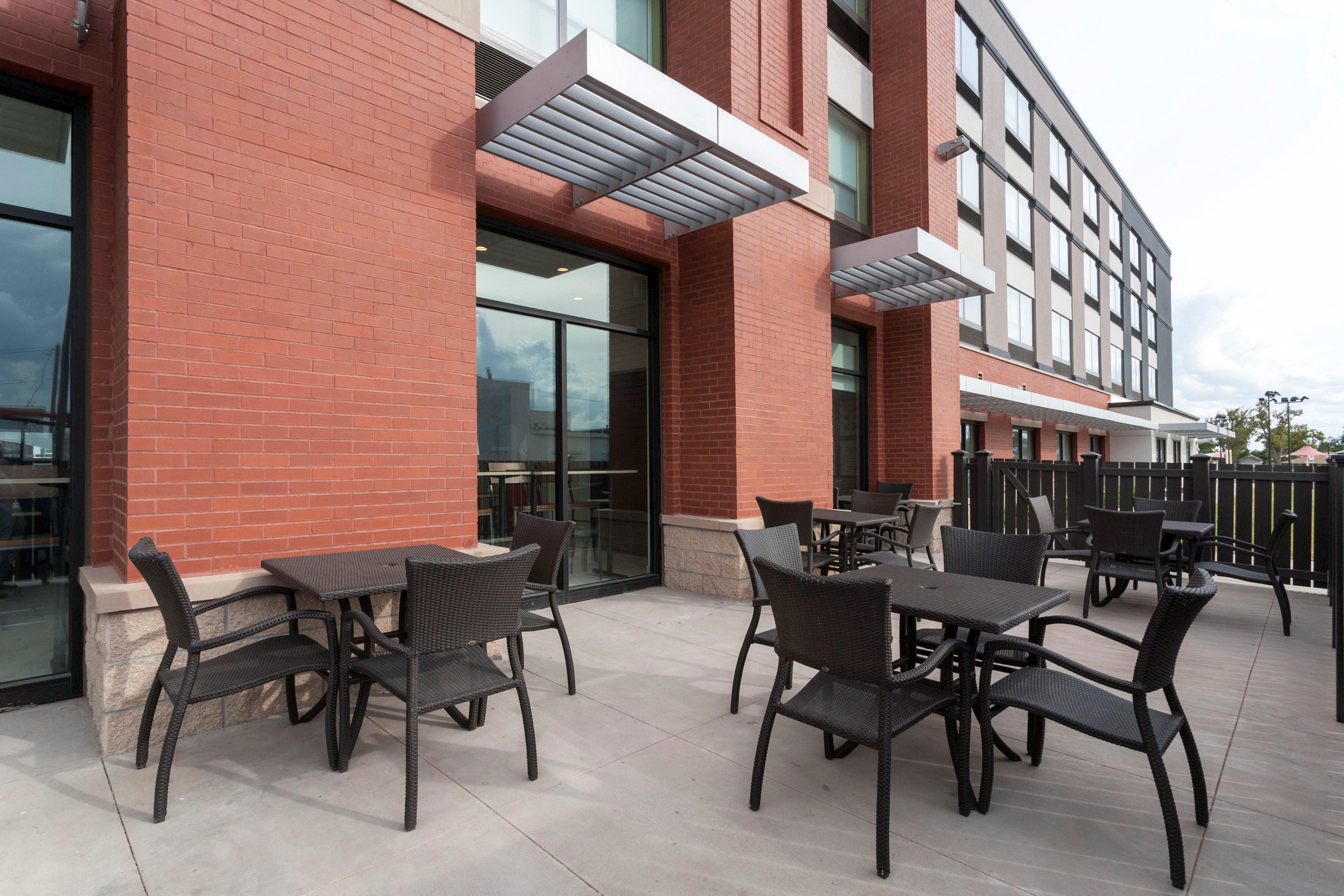 Holiday Inn Express & Suites - Dodge City By Ihg Luaran gambar