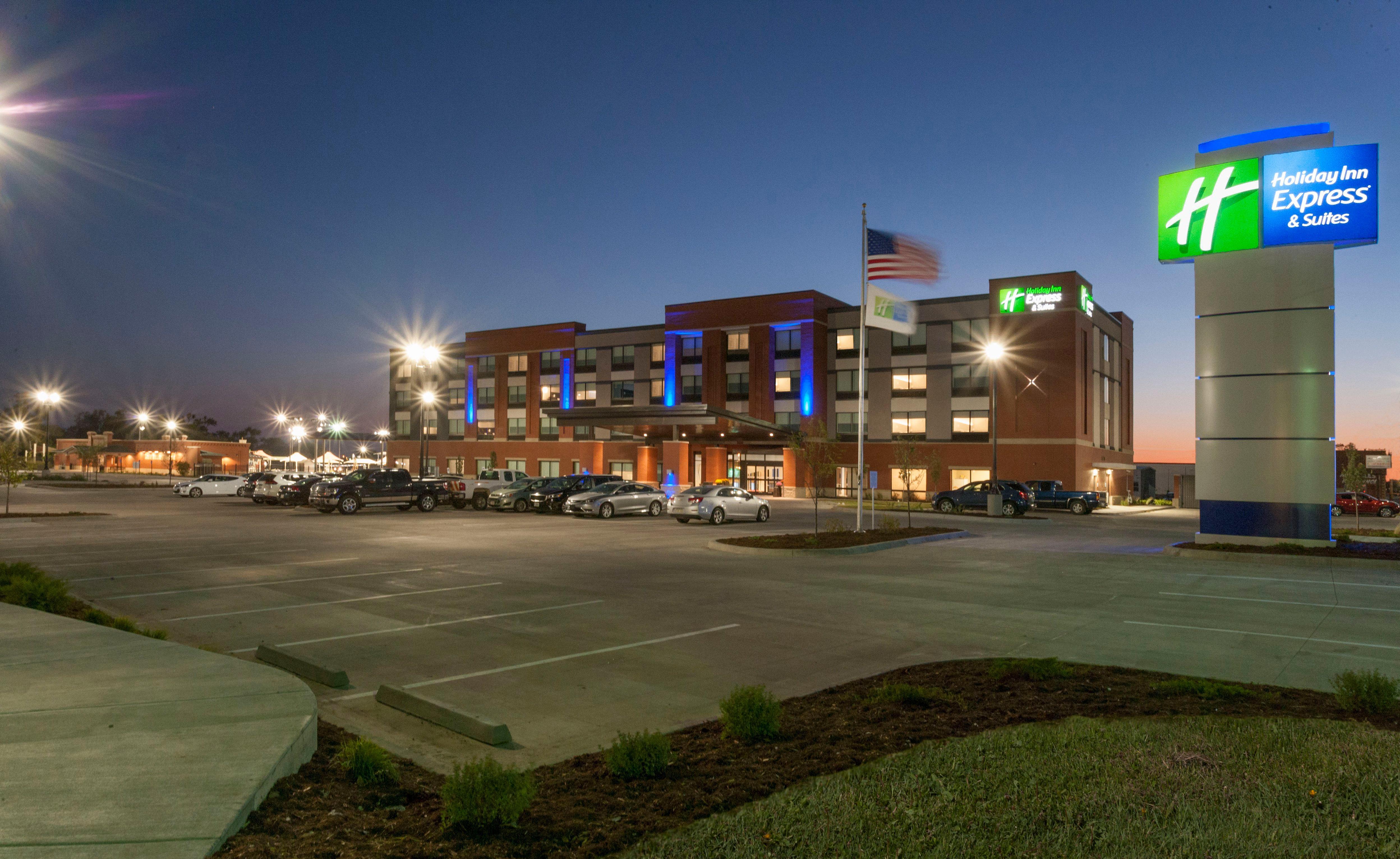 Holiday Inn Express & Suites - Dodge City By Ihg Luaran gambar